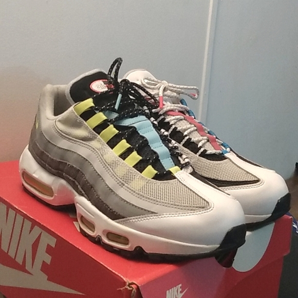 Nike Air Max 95 🔥"What the Air Max 95" (Greedy 2.0) - Picture 3 of 13